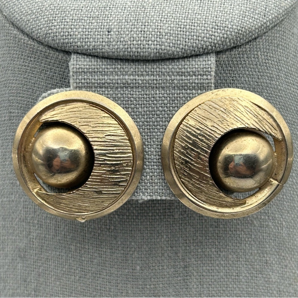 Vintage Alice Silver Tone Atomic Geometric Crescent MoonRound Clip On Earrings